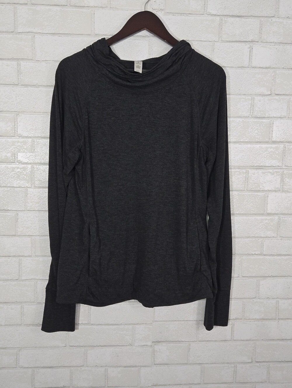 90 Degrees By Reflex dark gray long sleeve hooded top